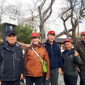 징하게 걷는 사람들, 배우 하정우 저리가라네