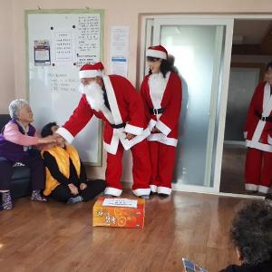 길상면 지역사회보장협의체 ‘사랑의 산타로 변신’