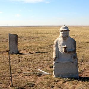 우리와 몽골 민족간 연결고리일지 모를 할힌골 석인상