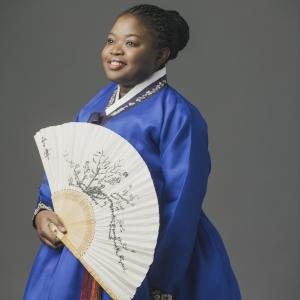 카메룬 출신으로 이모에 입양돼 회계 감사를 전공 삼성전자 취직...쑥대머리 공연 매료 한국 유학와서 소리꾼으로 태어나