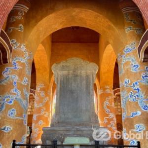 프랑스 3공화국, 코친차이나 지배권 공고 후 베트남 식민지화...극우파 강력한 반대로 정치적 위기 직면